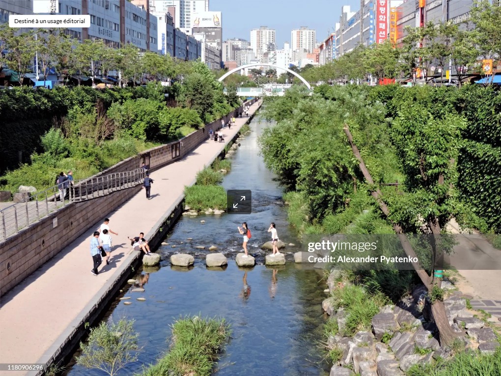 De Cheonggye-rivier in Seoul als structurerend element in het stedelijk landschap
