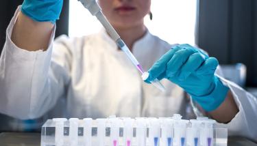 Personne dans un laboratoire