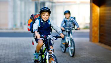 Enfants à vélo
